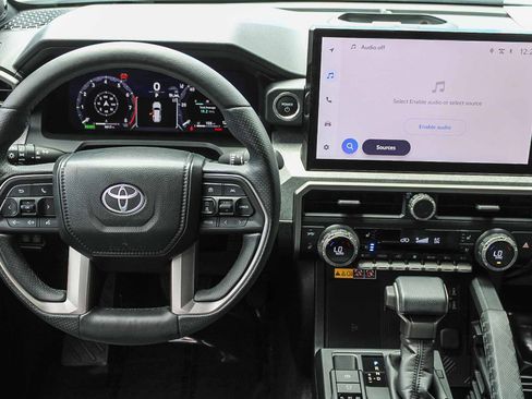 Certified 2025 Toyota 4Runner Trailhunter AWD/4WD image 15