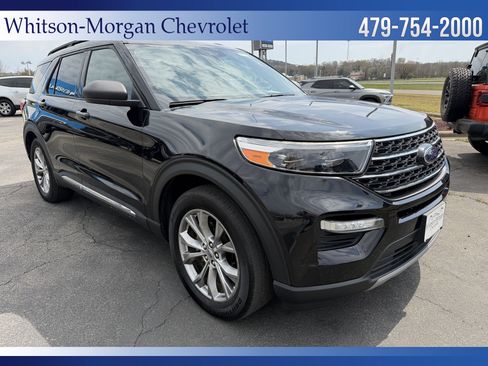 Used 2020 Ford Explorer XLT w/ Equipment Group 202A image 3