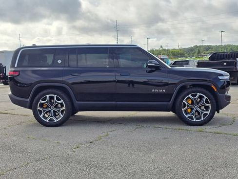 Used 2023 Rivian R1S Adventure AWD/4WD image 6