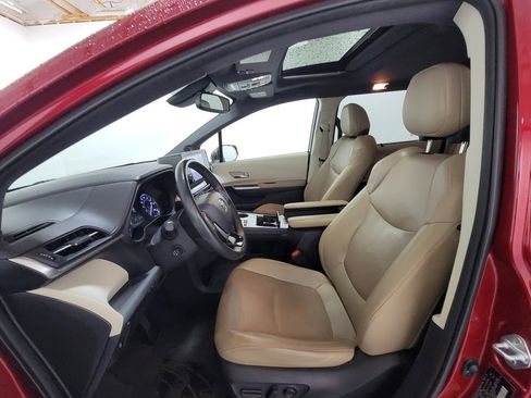 Used 2021 Toyota Sienna Limited FWD image 14