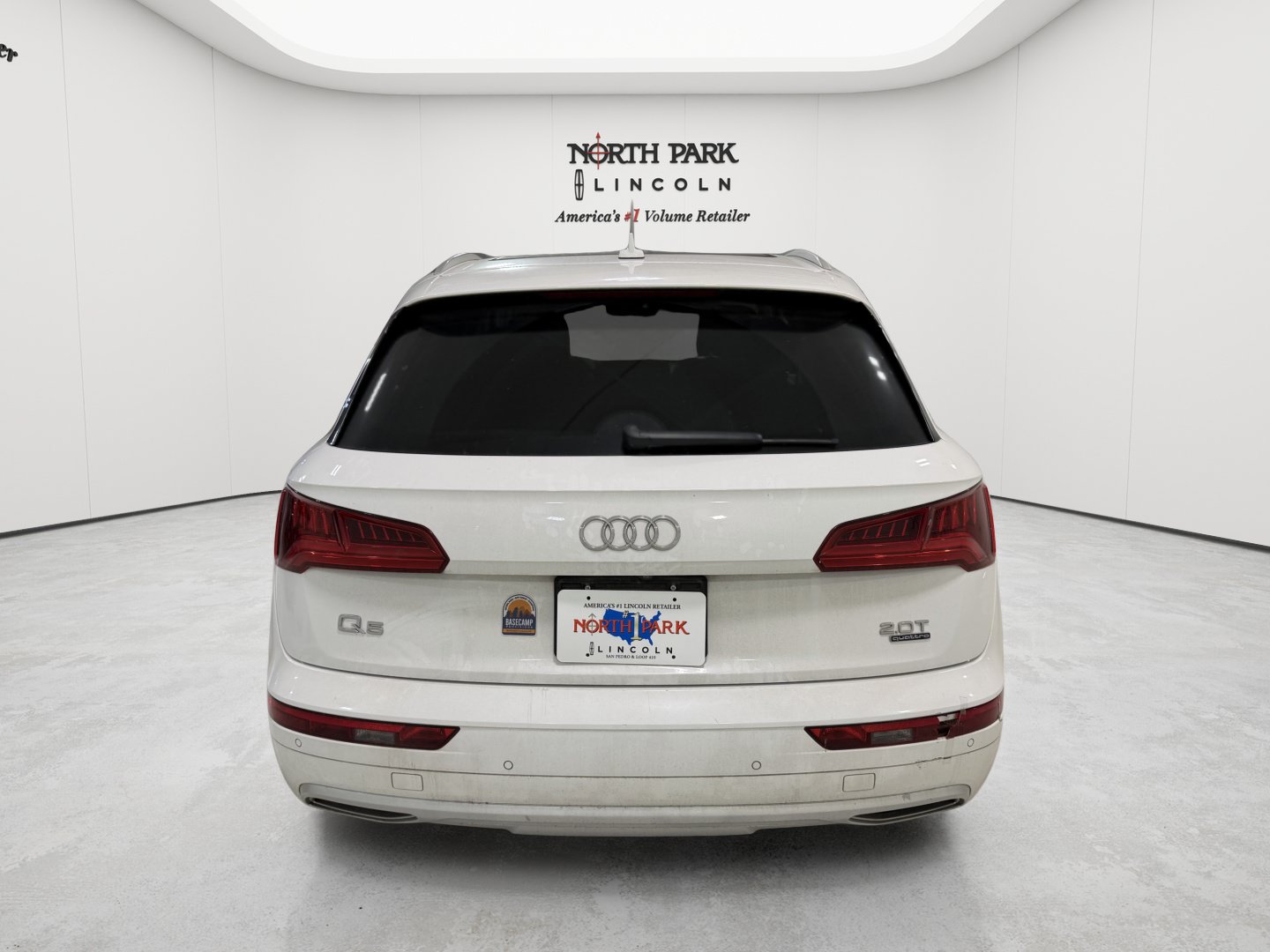Used 2018 Audi Q5 2.0T Premium Plus w/ Premium Plus Package AWD/4WD image 4