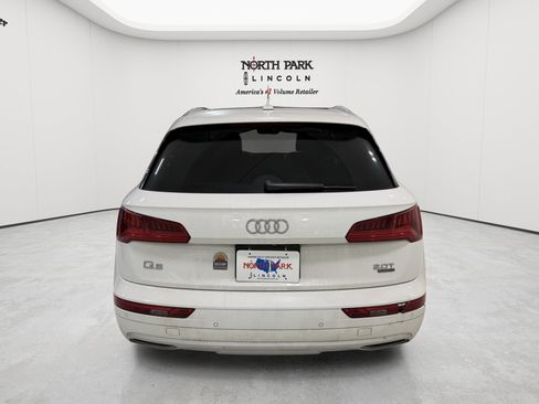 Used 2018 Audi Q5 2.0T Premium Plus w/ Premium Plus Package AWD/4WD image 4