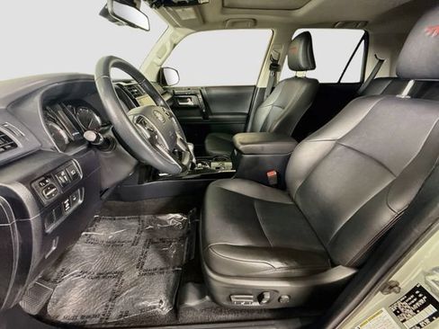 Certified 2023 Toyota 4Runner TRD Off-Road Premium w/ Moonroof Package AWD/4WD image 23