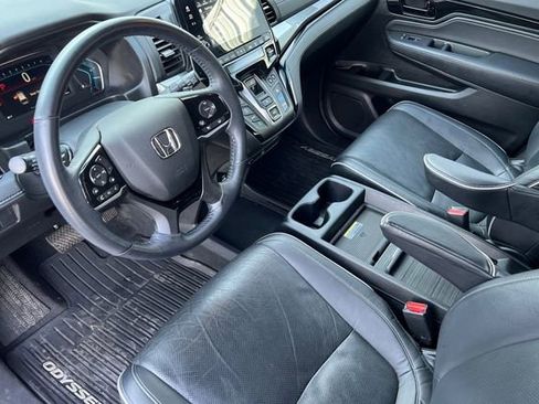 Used 2023 Honda Odyssey Elite image 9