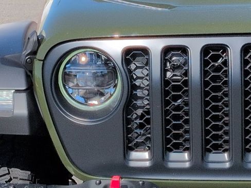 Used 2023 Jeep Gladiator Rubicon w/ LED Lighting Group image 11