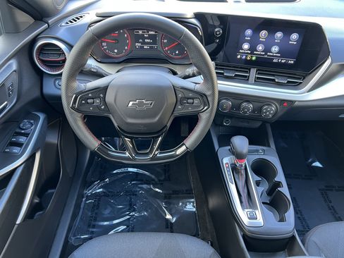 Used 2026 Chevrolet Trax RS w/ Driver Confidence Package image 32