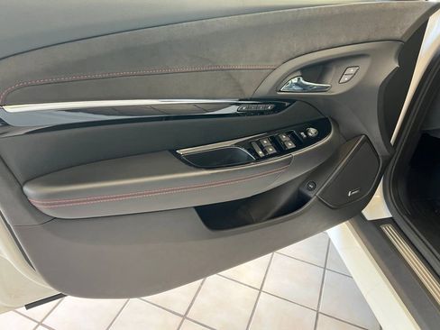 Used 2016 Chevrolet SS image 17