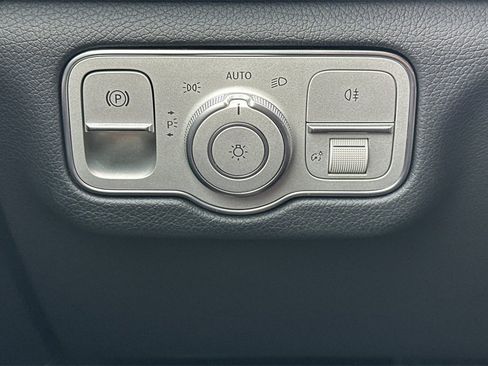 Used 2023 Mercedes-Benz GLE 53 AMG 4MATIC Coupe image 33