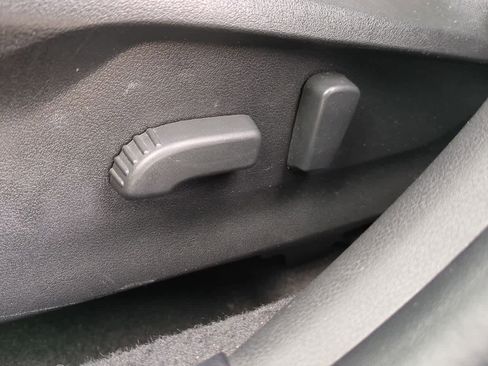 Used 2023 Subaru Crosstrek 2.0i Premium image 18