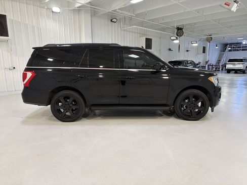 Used 2021 Ford Expedition XLT RWD image 6