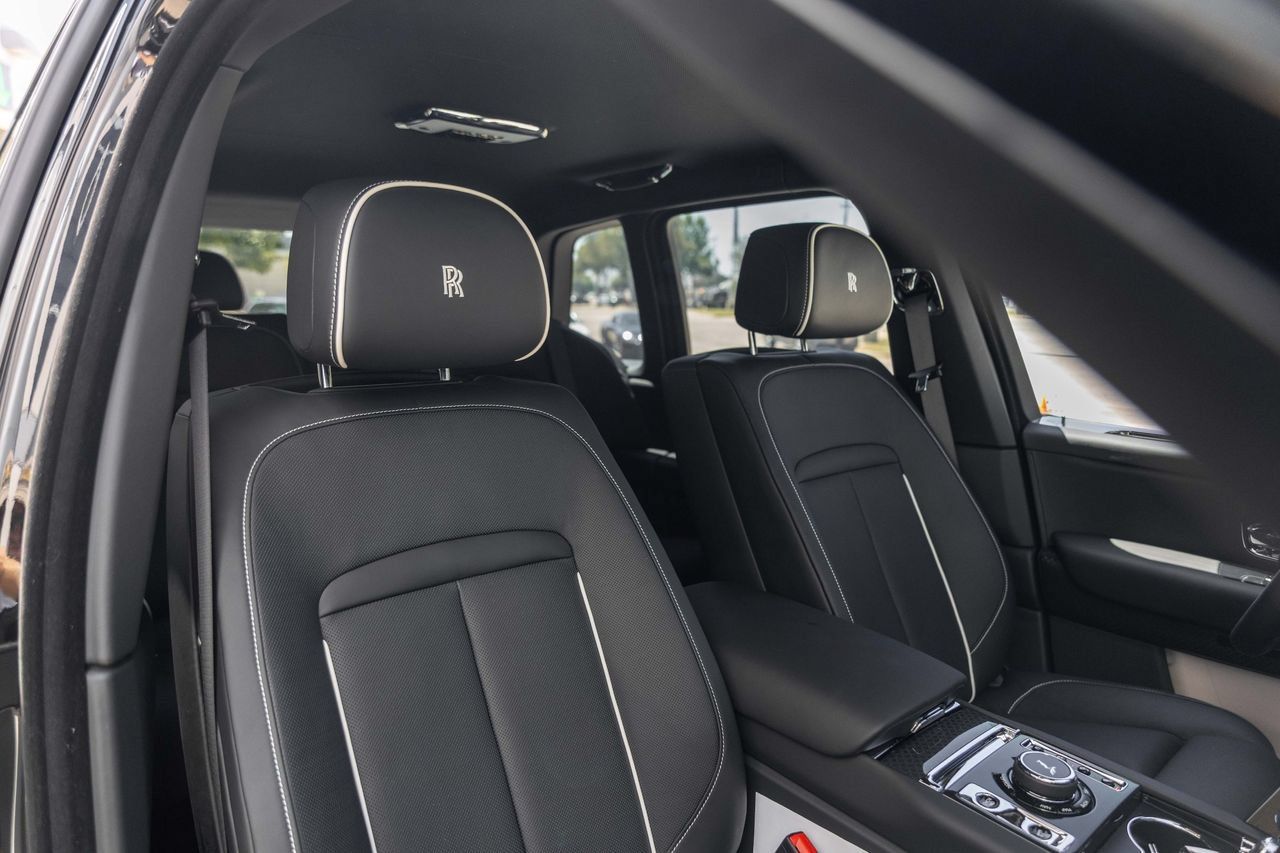 New 2027 Rolls-Royce Cullinan Black Badge AWD/4WD image 55