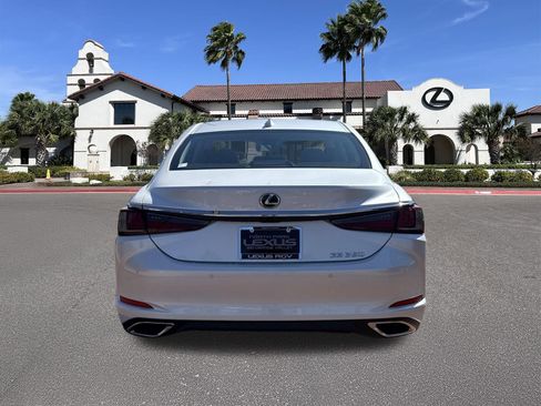 New 2025 Lexus ES 350 w/ Premium Package image 3