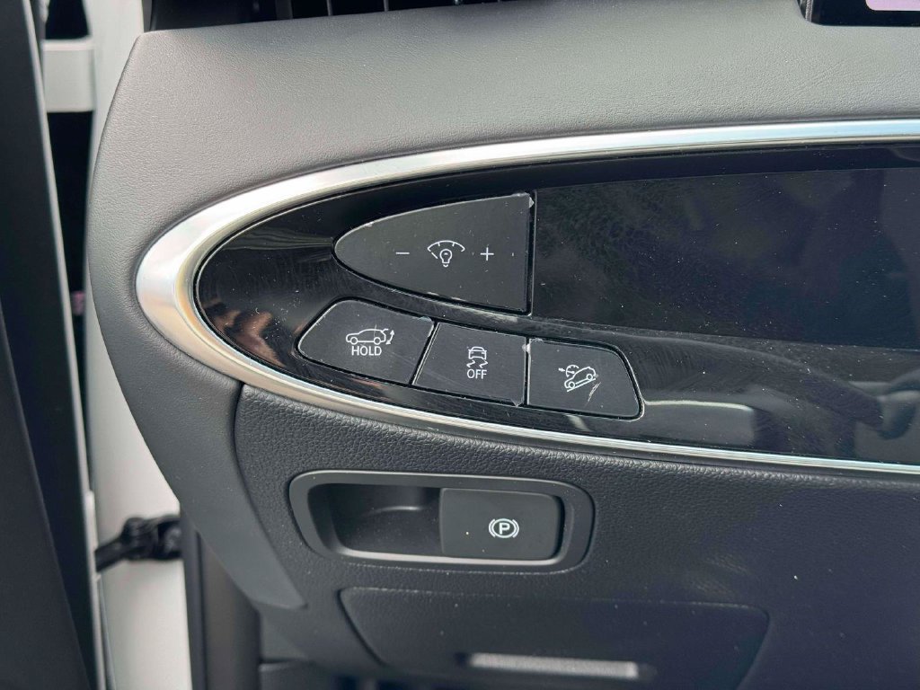 Certified 2026 Genesis GV70 2.5T AWD/4WD image 17