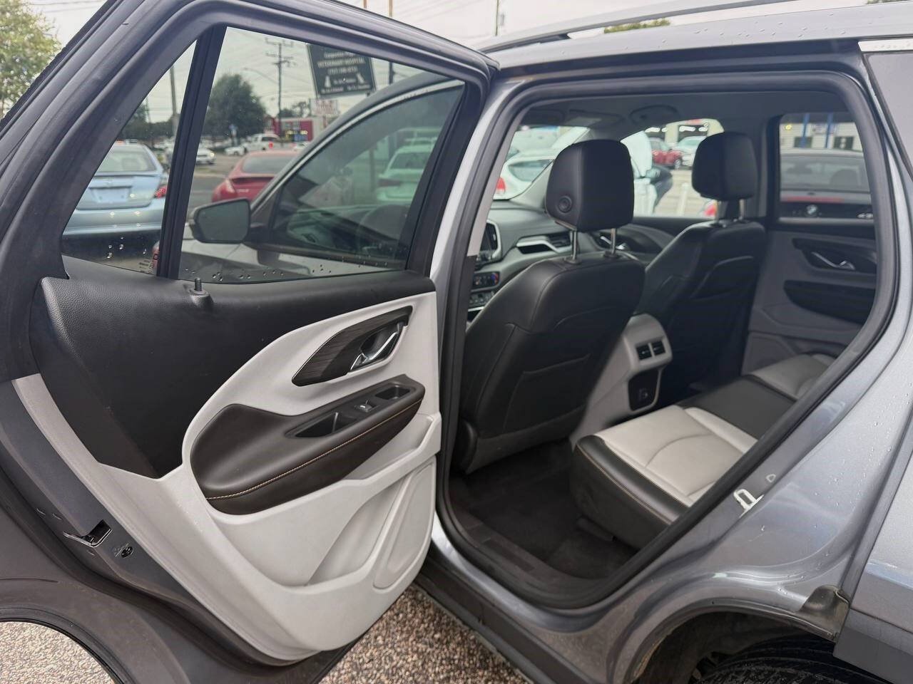 Used 2020 GMC Terrain SLT w/ Preferred Package FWD image 16
