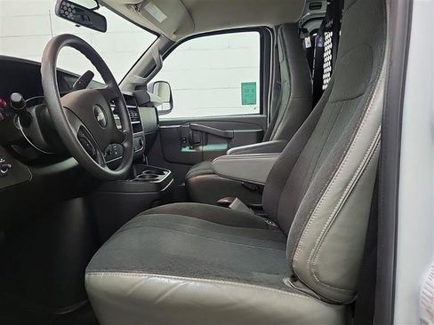 Used 2024 Chevrolet Express 2500 w/ Driver Convenience Package RWD image 7