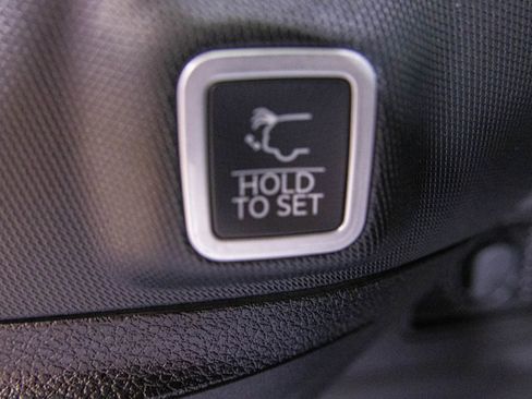 New 2025 Jeep Grand Cherokee Laredo X image 34