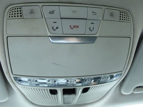 Used 2015 Mercedes-Benz C 300 4MATIC Sedan image 21