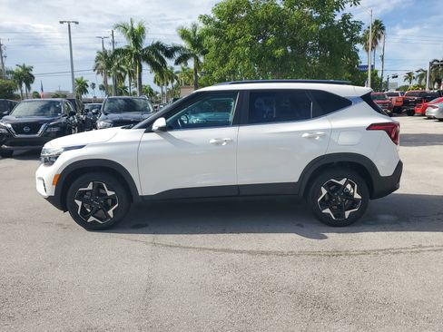 Used 2024 Kia Seltos EX image 7