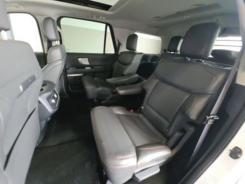 Certified 2025 Ford Expedition Active AWD/4WD image 22