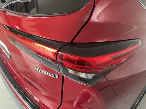 Used 2021 Toyota Highlander Limited AWD/4WD image 49