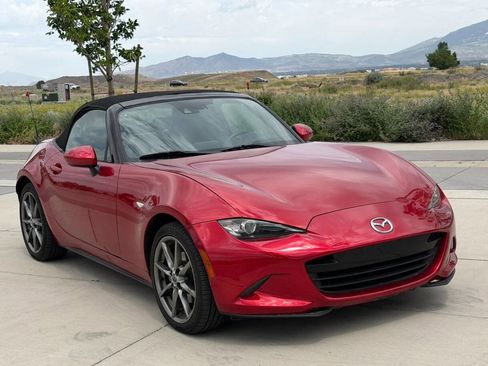 Used 2016 MAZDA MX-5 Miata Grand Touring RWD image 3
