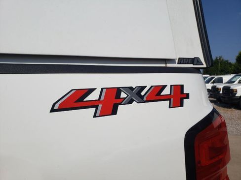 Used 2019 Chevrolet Silverado 2500 W/T AWD/4WD image 28