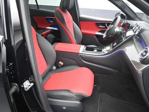 Used 2026 Mercedes-Benz GLC 300 image 29