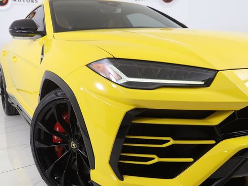 Used 2019 Lamborghini Urus image 26