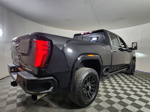 Used 2025 GMC Sierra 2500 Denali Ultimate image 7