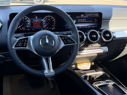 New 2026 Mercedes-Benz GLB 250 image 29