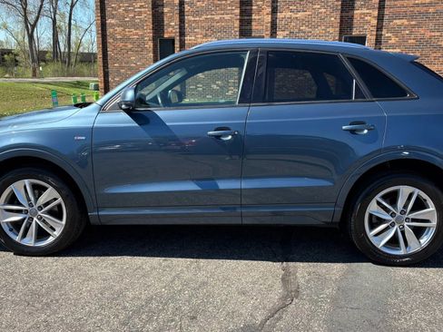 Used 2018 Audi Q3 2.0T Premium w/ Convenience Package AWD/4WD image 5