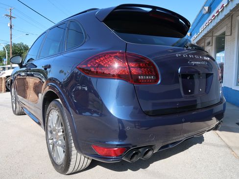 Used 2014 Porsche Cayenne GTS AWD/4WD image 7