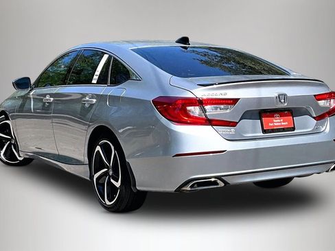 Used 2022 Honda Accord Sport image 4