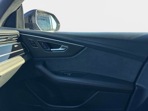 Used 2024 Audi RS Q8 image 25