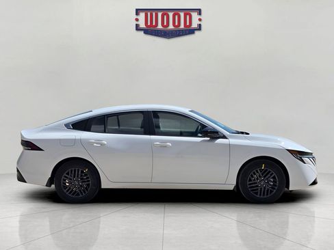 New 2026 Nissan Sentra SV w/ SV Convenience Package FWD image 2