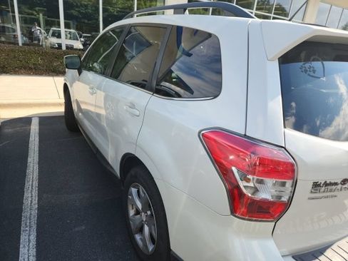 Used 2015 Subaru Forester 2.5i Limited AWD/4WD image 16