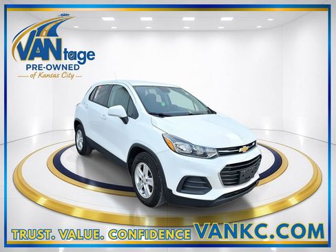 Used 2020 Chevrolet Trax LS w/ Tint and Cruise Package image 3