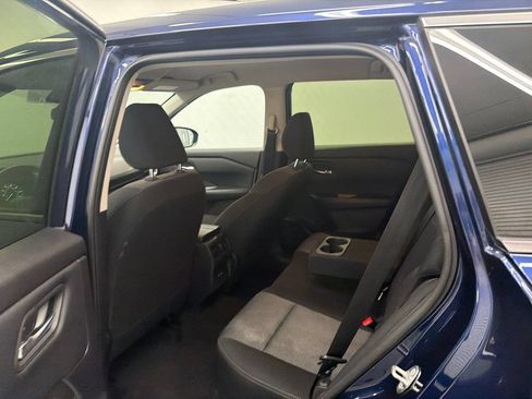 Used 2025 Nissan Rogue SV AWD/4WD image 22
