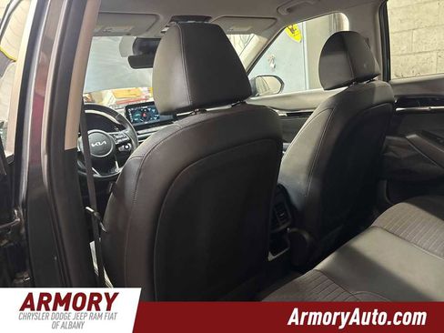 Used 2022 Kia Seltos S image 24