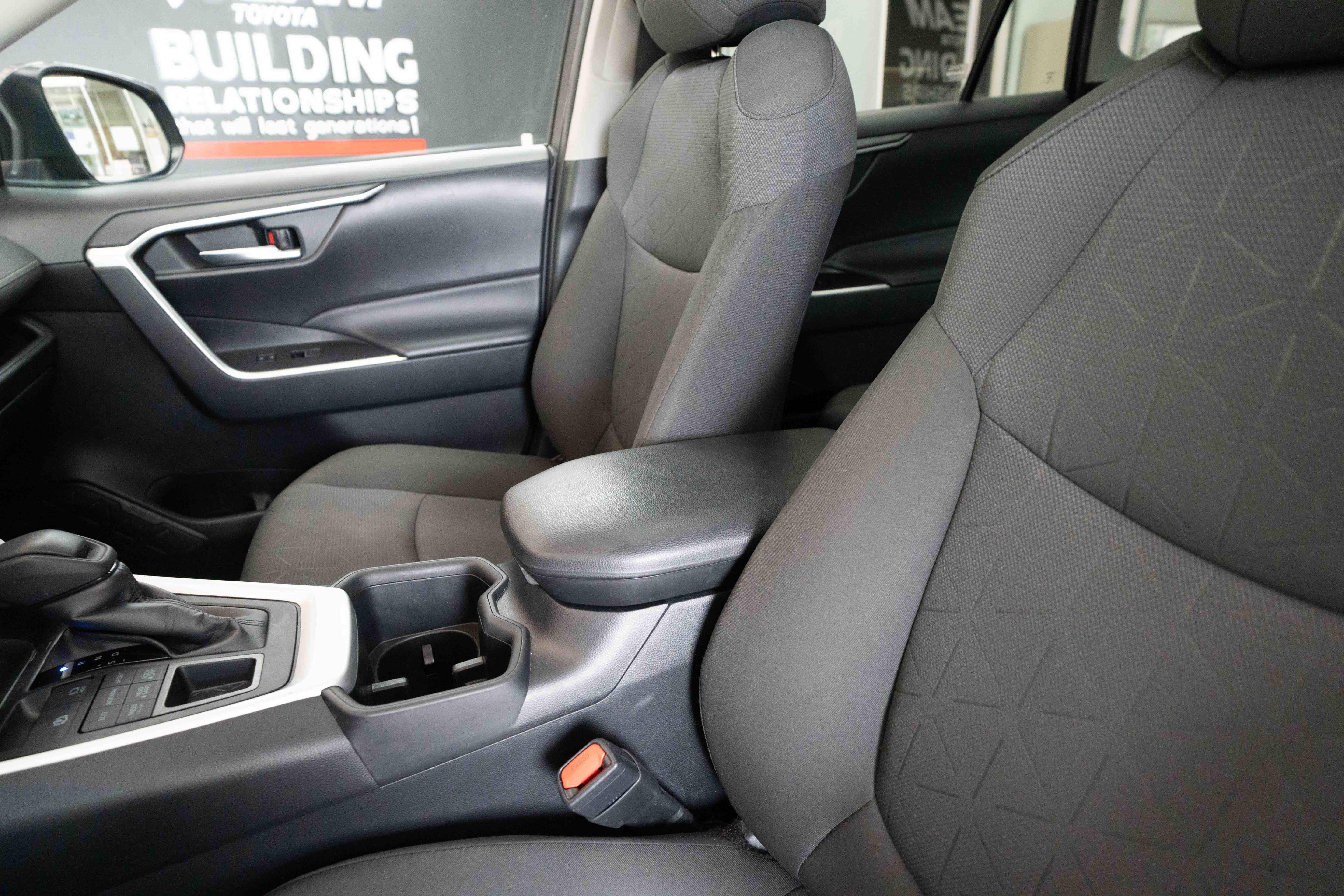 Used 2024 Toyota RAV4 XLE w/ Convenience Package AWD/4WD image 10