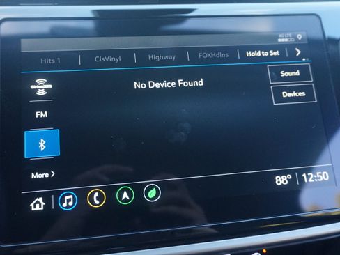 Used 2022 Chevrolet Bolt EUV Premier w/ Launch Edition image 30