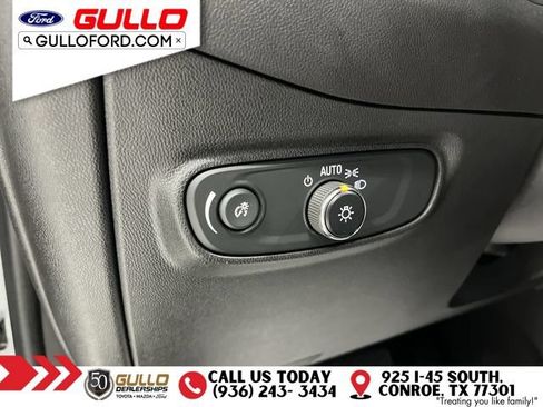 Used 2023 Chevrolet Equinox LS FWD image 19