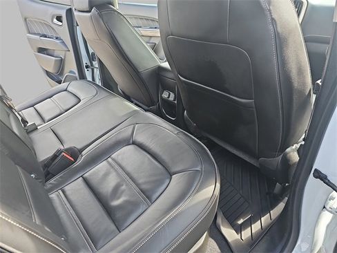 Certified 2022 GMC Canyon Denali image 11