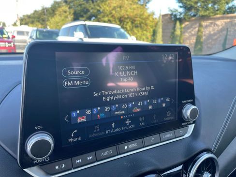 Used 2025 Nissan Sentra SV image 21