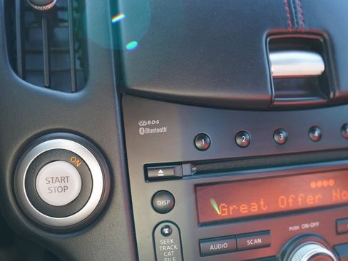 Used 2010 Nissan 370Z Touring w/ Sport Pkg image 36