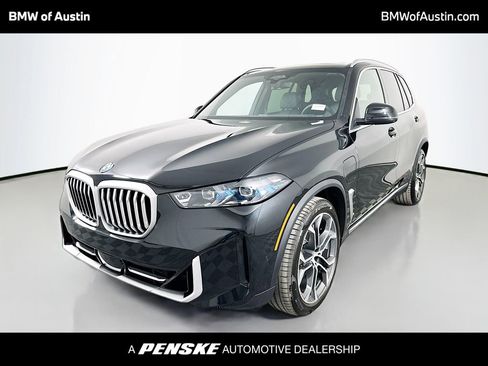 Used 2026 BMW X5 xDrive50e image 1