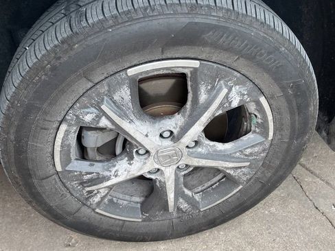 Used 2024 Honda HR-V EX-L image 12