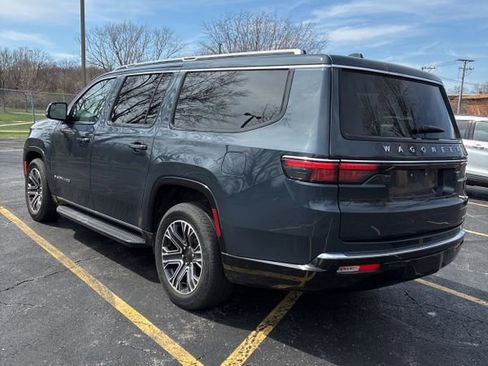 Used 2024 Jeep Wagoneer L Series II w/ Flexible Seating Group image 2