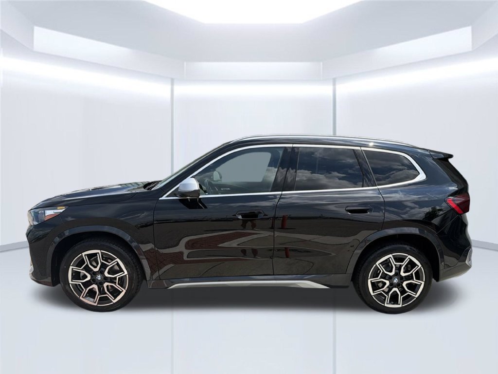Used 2023 BMW X1 xDrive28i w/ Premium Package AWD/4WD image 3