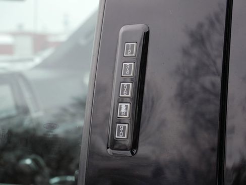 Used 2020 Ford F150 Platinum w/ Equipment Group 701A Luxury image 15